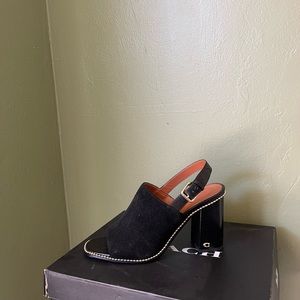 Maxine Suede Sanda, like new only warn once